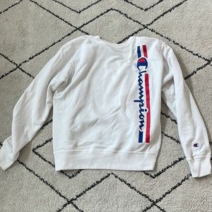 white champion sweatshirt